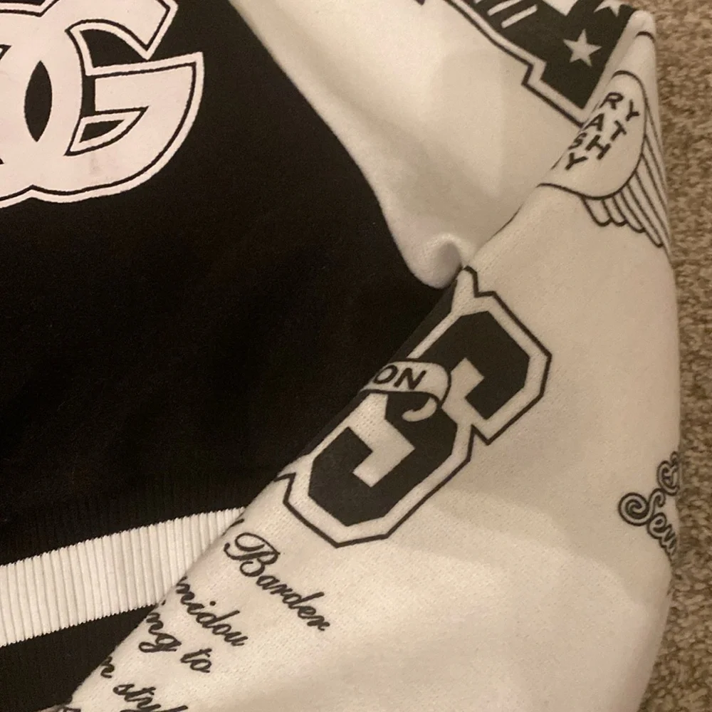 Woman’s jacket - Picture 2 of 7